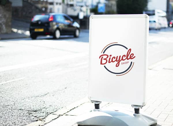 Stop trottoir rouge, noir et blanc avec logo Bicycle Shop